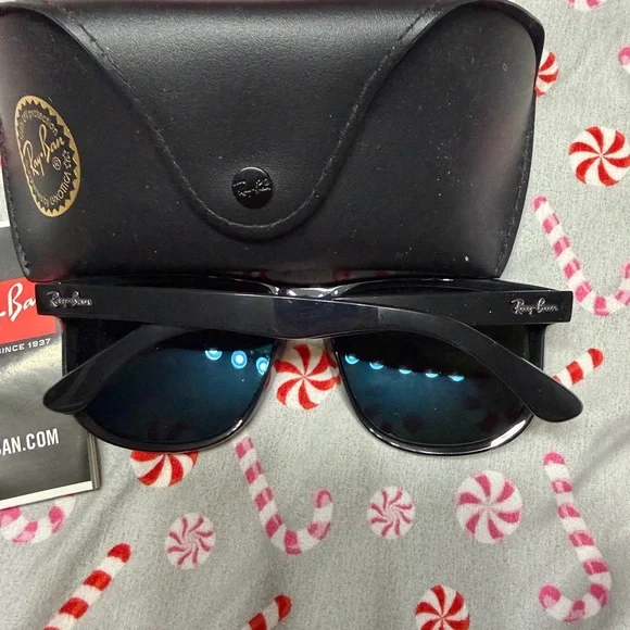 Ray-Ban polarized Black Sunglasses